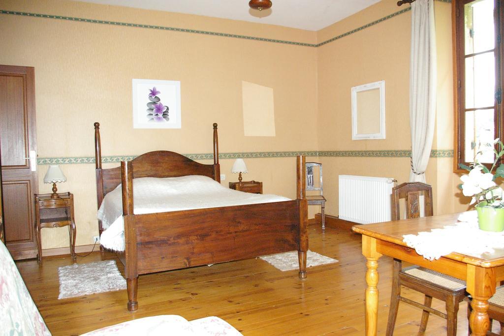 Chambres D'Hotes Du Maine Lalinde ห้อง รูปภาพ